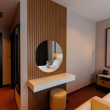 Amelia Mare Hotel Golem (Tirana)