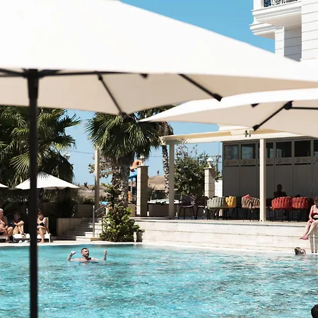 Hotel Amelia Mare 5*